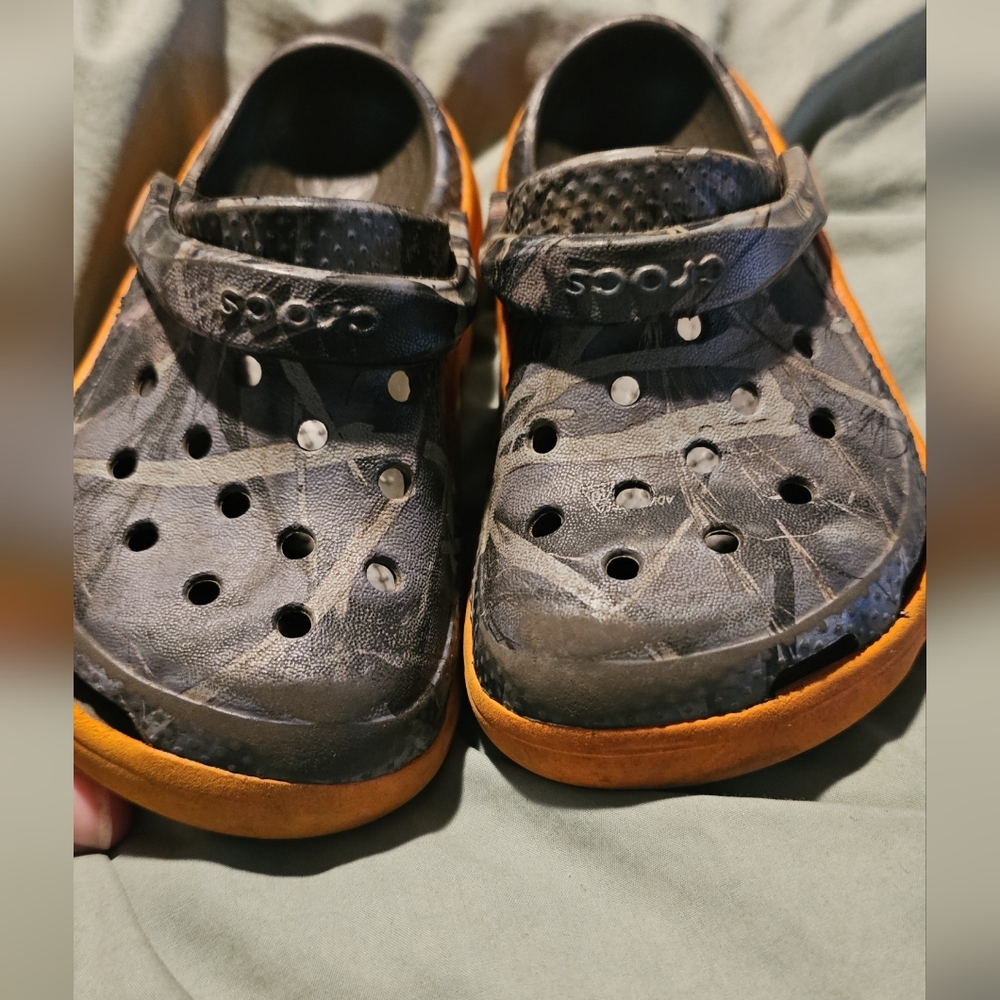 Boys crocs